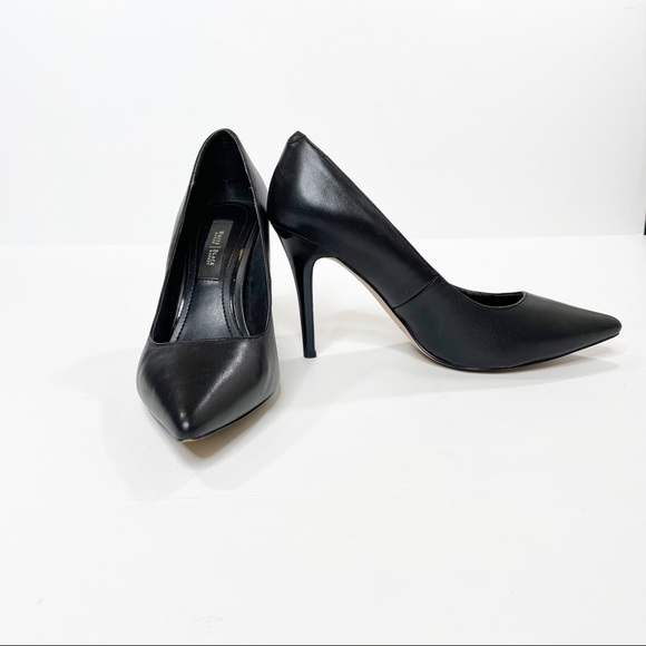 White House Black Market Shoes - WHBM Olivia Pumps Black Leather Point Toe 6.5